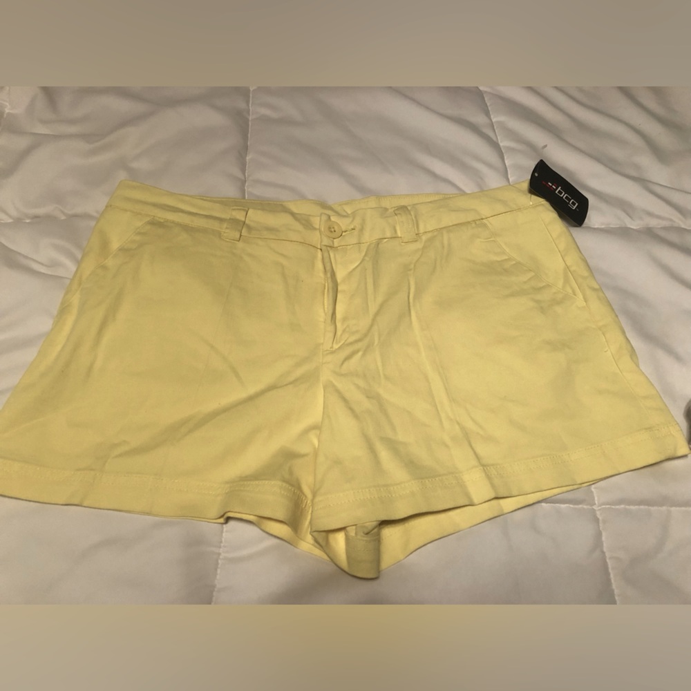BCG NWT size 14 shorts